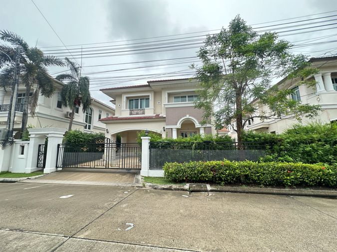 ให้เช่าบ้านเดี่ยว โครงการเดอะแกรนด์ พระราม2  3 ห้องนอน บ้านสวย ใกล้ทะเลสาบ ราคา 28,000 บาท