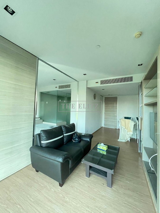 รูป The Room Sukhumvit 21 ใกล้ มศว. แค่ฝั่งตรงข้าม ห้องใหญ่กว่าใคร ต้องที่นี่เลย - รูปที่ 6/30