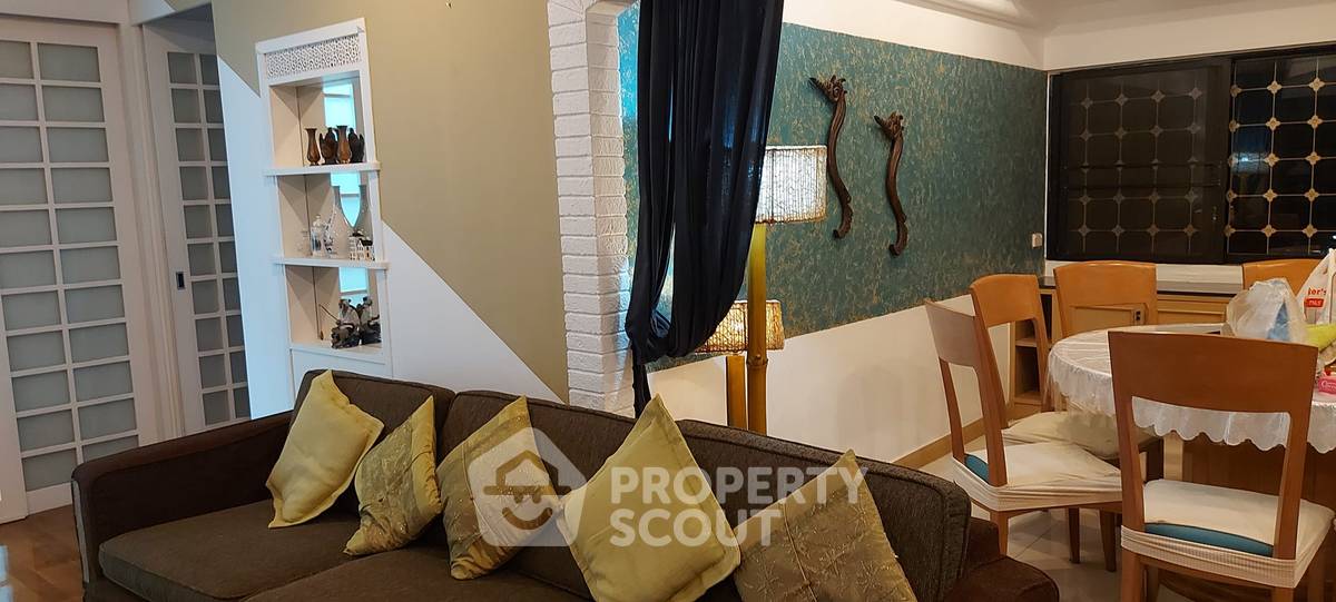 picture 3-BR Condo at Siam Penthouse 2 Condominium near MRT Lumphini (ID 878145) - 11/13