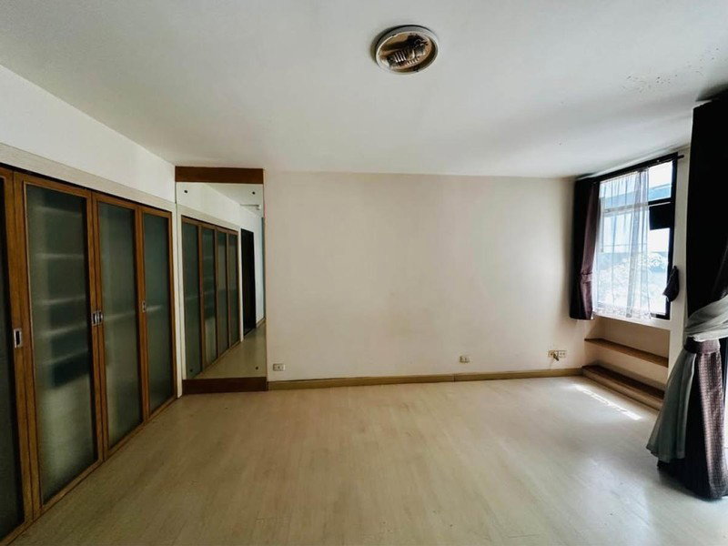 picture A033609 Pipat Place - 5/8