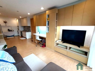 Condos for rent : Spacious 2-Bedroom Condo for Rent at Villa Rachakhru