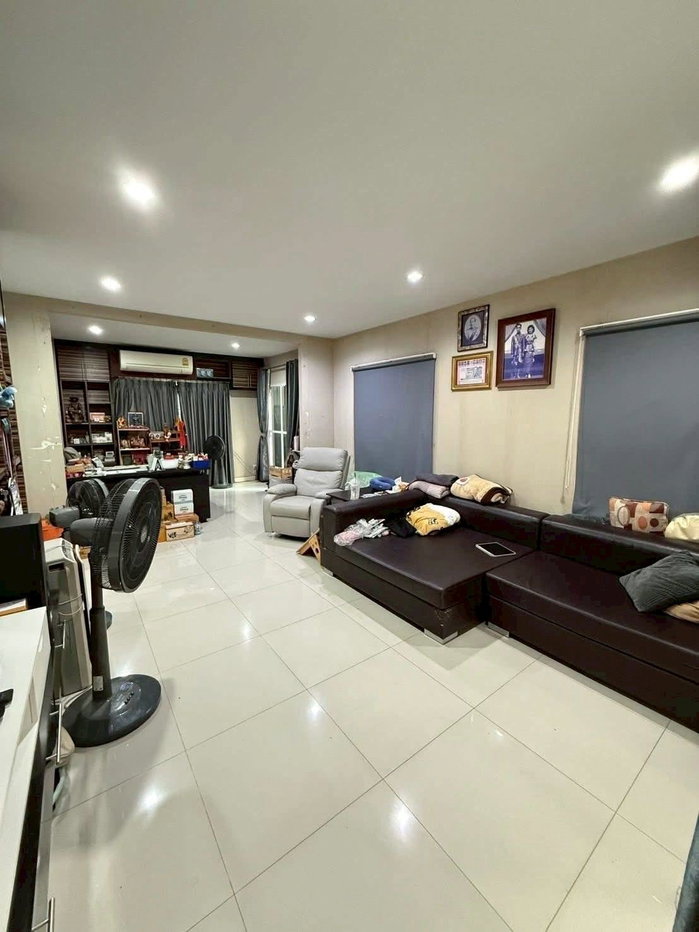 รูป LTHC15602 - Luxury Corner House for Sale Pattanakarn | Spacious Family Residence | The Plant Pattanakarn 38 | 20.8 MB | - รูปที่ 2/5