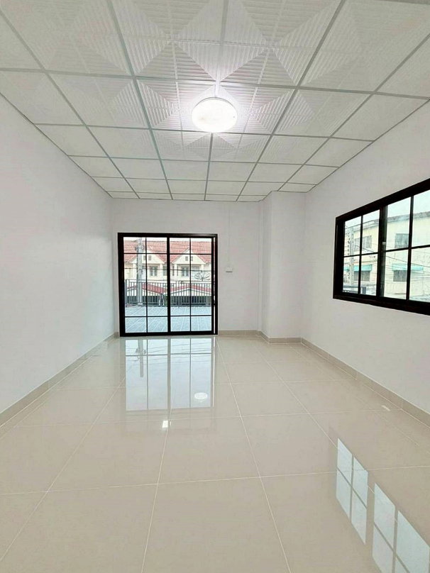 รูป บ้านสวย  หลังมุม  มีระเบียงหน้าบ้าน   #หมู่บ้านบัวทอง 4  ถนนบ้านกล้วย – ไทรน้อย  บางบัวทอง  รีโนเวทใหม่  ใกล้เซ็นทรัล เวสเกต - รูปที่ 17/22
