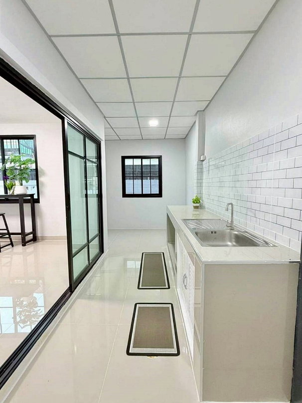 รูป บ้านสวย  หลังมุม  มีระเบียงหน้าบ้าน   #หมู่บ้านบัวทอง 4  ถนนบ้านกล้วย – ไทรน้อย  บางบัวทอง  รีโนเวทใหม่  ใกล้เซ็นทรัล เวสเกต - รูปที่ 13/22