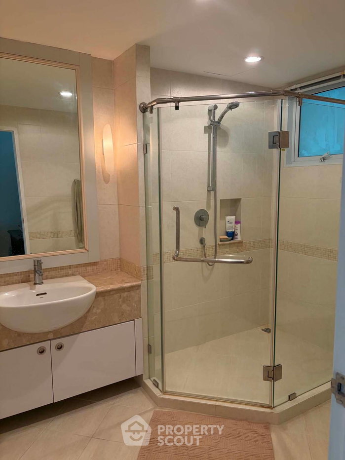 picture 2-BR 82 Sqm On 17th Floor, Baan Siri Silom Near BTS Surasak (100m) (ID 2945369) - 7/8