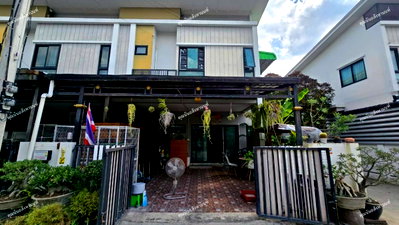 ทาวน์โฮม ปทุมธานี : ขายทาวน์โฮม 2 ชั้น เดอะโมดิช ราชพฤกษ์-กาญจนาภิเษก แปลงมุมมีพื้นที่ด้านข้าง