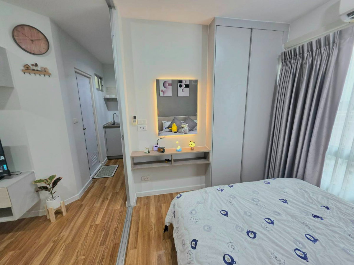 รูป ห้องน่ารักๆ สดใส สไตล์คนชอบของคิ้วท์ๆ มาเพิ่มแล้วค่ะ ขาย V condo ลาดกระบัง เฟส B ห้องสวย พร้อมหิ้วกระเป๋าเข้าอยู่ - รูปที่ 5/35
