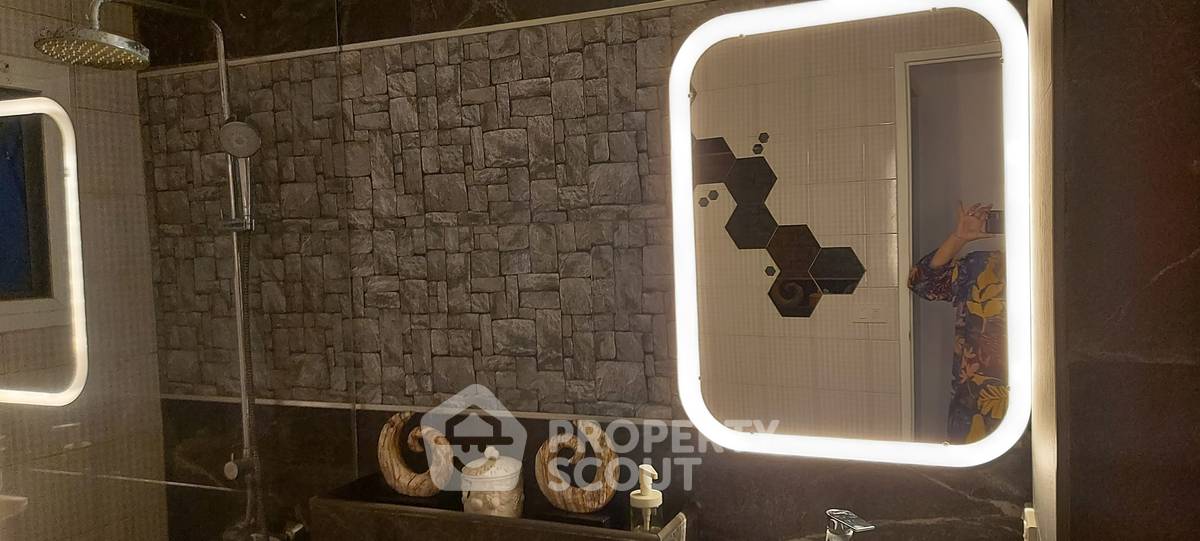 picture 3-BR Condo at Siam Penthouse 2 Condominium near MRT Lumphini (ID 878145) - 9/13