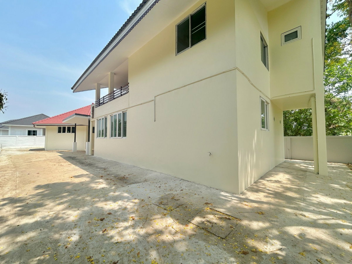 รูป ขายบ้านเดี่ยว 2 หลังในพื้นที่เดียวกัน ทำเลสารภี ใกล้วงแหวนรอบสอง #เชียงใหม่ ราคาเพียง 3.5 ล้านบาท  #C6MG100546 - รูปที่ 4/24