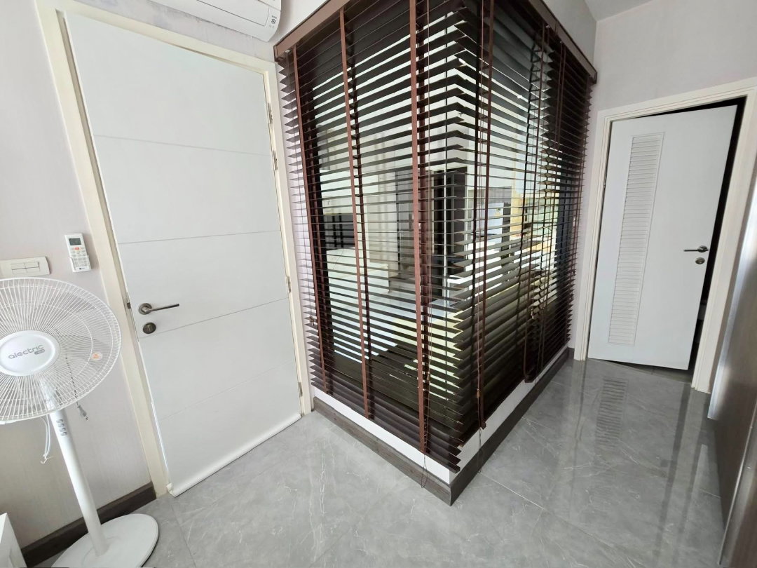 picture code : K42 Urbano Absolute Sathon - Taksin - 7/9
