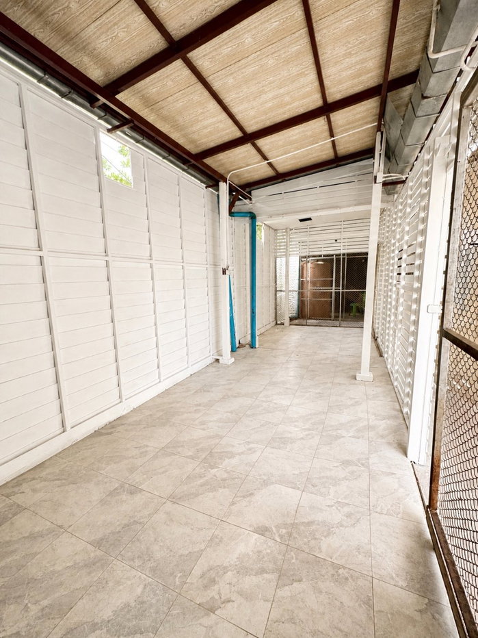 รูป   บ้านในหมู่บ้านเงียบสงบ บ้านมือสองสภาพใหม่พร้อมโรงรถ  ใกล้โรงเรียนนานาชาติ  #CSP100916 - รูปที่ 25/28