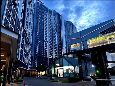 Condos for sale : S020005 The Tree Interchange