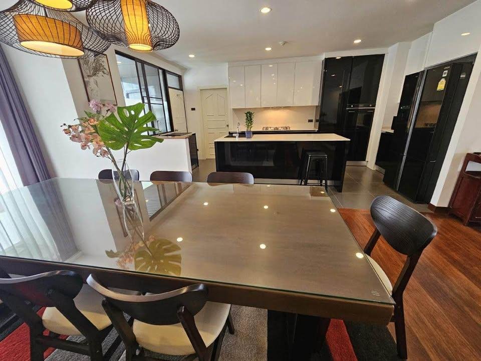 รูป LTHC15506 – Luxury Pet-Friendly Condo for Rent Phrom Phong | Spacious Family Living | Near BTS Phrom Phong | 110,000 THB | คอนโดหรูให้เช่า พร้อมพงษ์ เลี้ยงสัตว์ได้ ห้องใหญ่ ใกล้ BTS พร้อมพงษ์ - รูปที่ 5/6