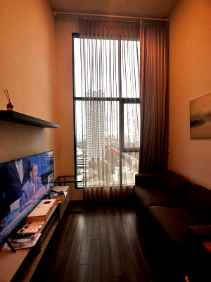 คอนโดให้เช่า : Condo for RENT : Knightsbridge Space Rama 9   𝐒𝐢𝐳𝐞 : 50 sqm.  Duo space 2 Bed 1 Bath  𝐅𝐥𝐨𝐨𝐫 : 10th  