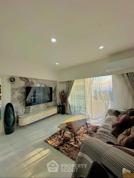 1-BR Condo at Star Beach Condotel close to Phratamnak (ID 2947091)
