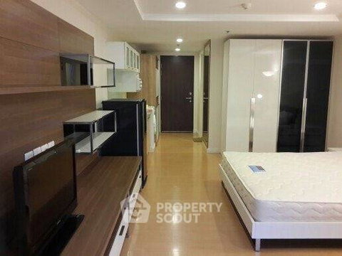 1-BR Condo at The Trendy Condominium near BTS Nana (ID 1002862)