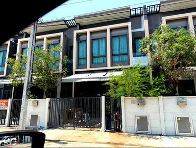 ทาวน์โฮมให้เช่า : Pleno Sukhumvit-Bangna🏡 พลีโน่ สุขุมวิท-บางนา ทาวน์โฮม 3 ห้องนอน เลี้ยงแมวได้🐱