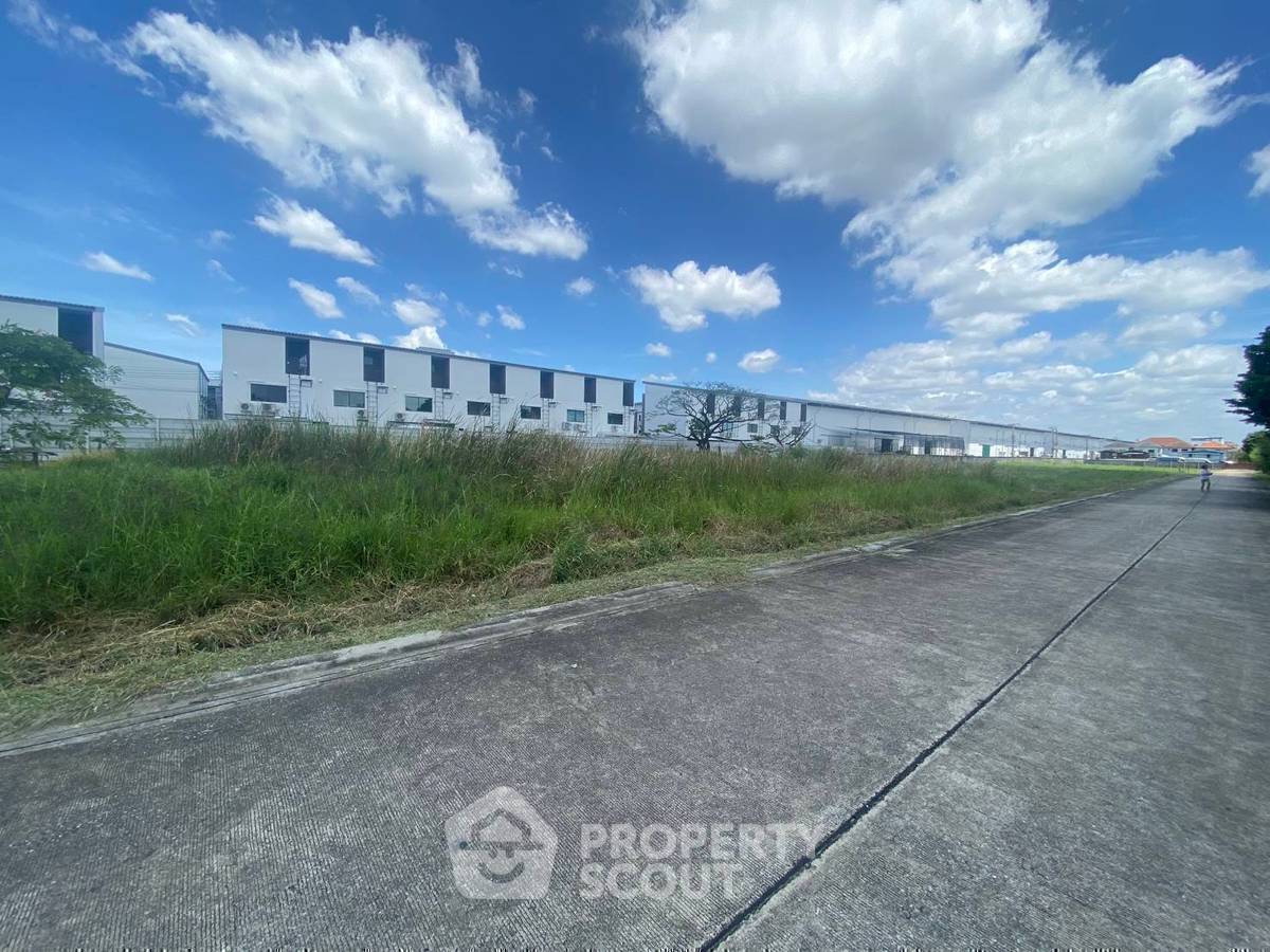 picture 1,600 m² Land for Sale in Prawet (ID 2947145) - 2/5