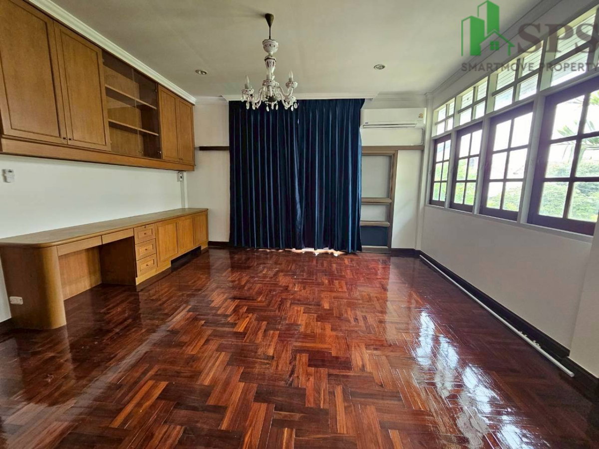 รูป ให้เช่าบ้านเดี่ยว 2 ชั้น ทำเลดี หมู่บ้านสวนนครินทร์ (SPSAD3951) - รูปที่ 16/21