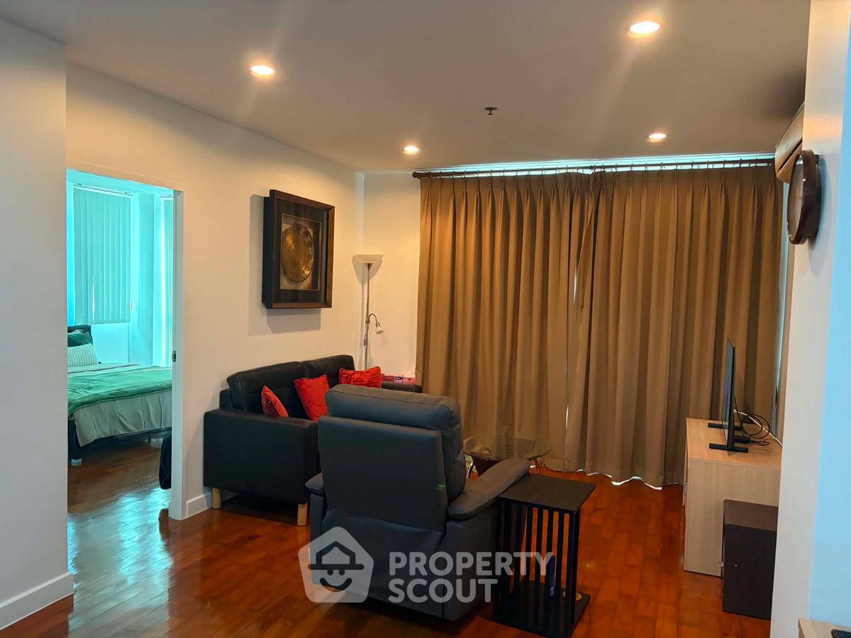 picture 2-BR 82 Sqm On 17th Floor, Baan Siri Silom Near BTS Surasak (100m) (ID 2945369) - 4/8