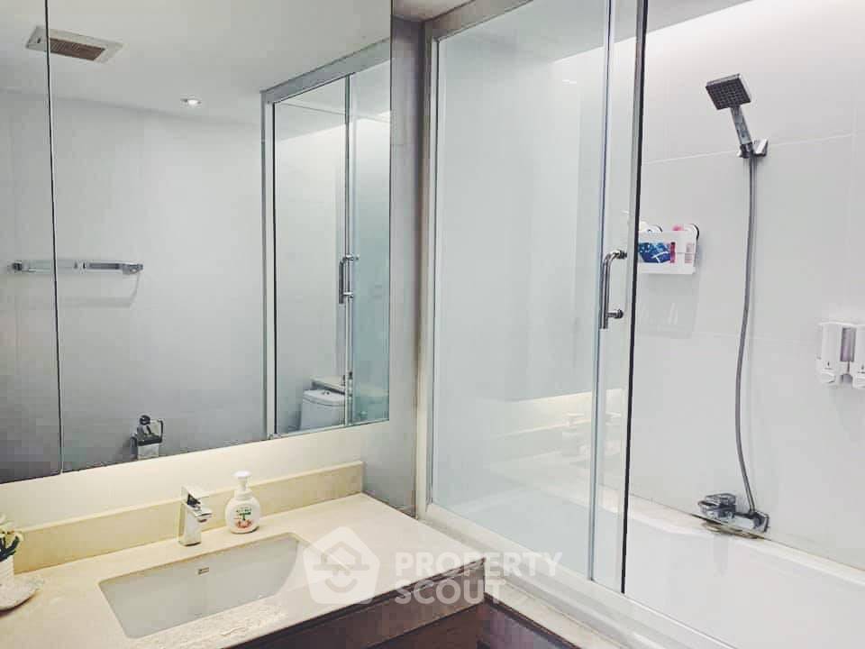 picture 1-BR Condo at Tidy Deluxe Sukhumvit 34 near BTS Thong Lor (ID 706099) - 5/17