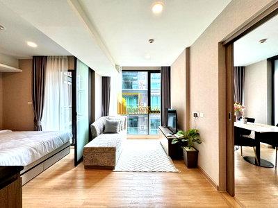 Condos for rent : Lloyd Soonvijai-Thonglor | Chic 2 Bed Condo in Thonglor Area - BR19181CD