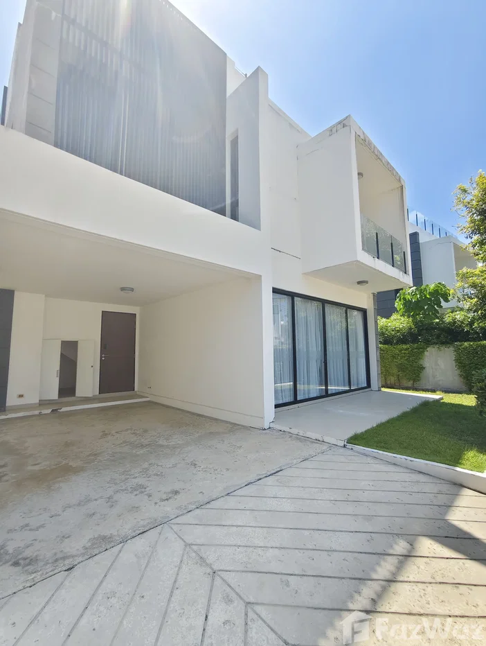 รูป Sky Pool Sophistication on Phukets West Coast 6401732 - รูปที่ 8/20