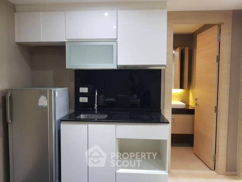 picture 1-BR Condo at Klass Silom near BTS Chong Nonsi (ID 2946347) - 4/5