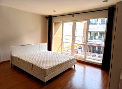 Townhouses for rent King Mongkut University Of Technology Thonburi : Townhome for Rent @ MB Klangmueng Rama 3-Suksawat 