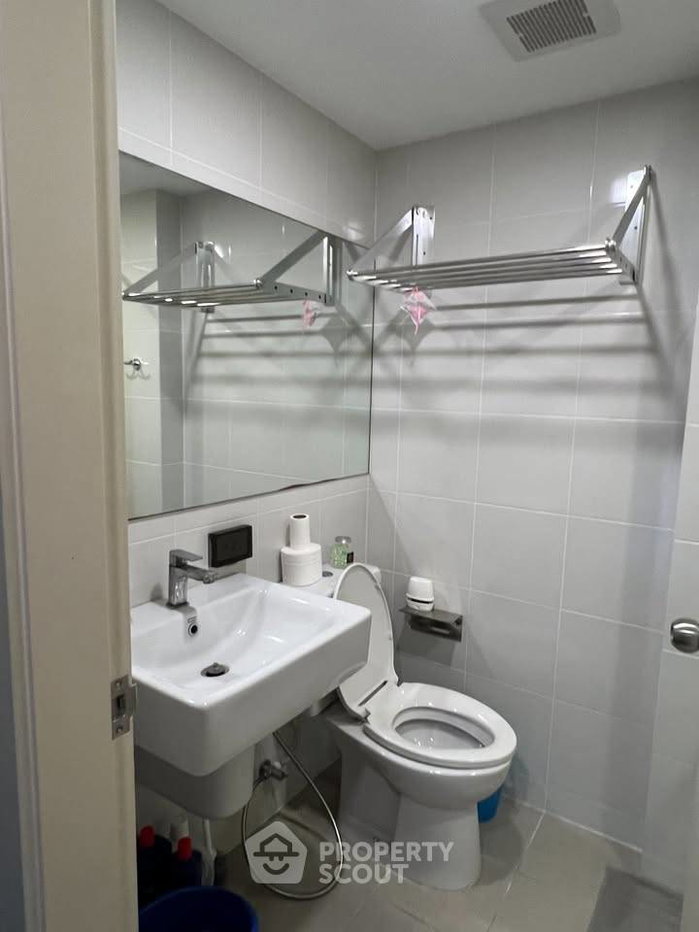picture 2-BR Condo at The Origin Phahol 57 in Anusawari (ID 2945830) - 16/17