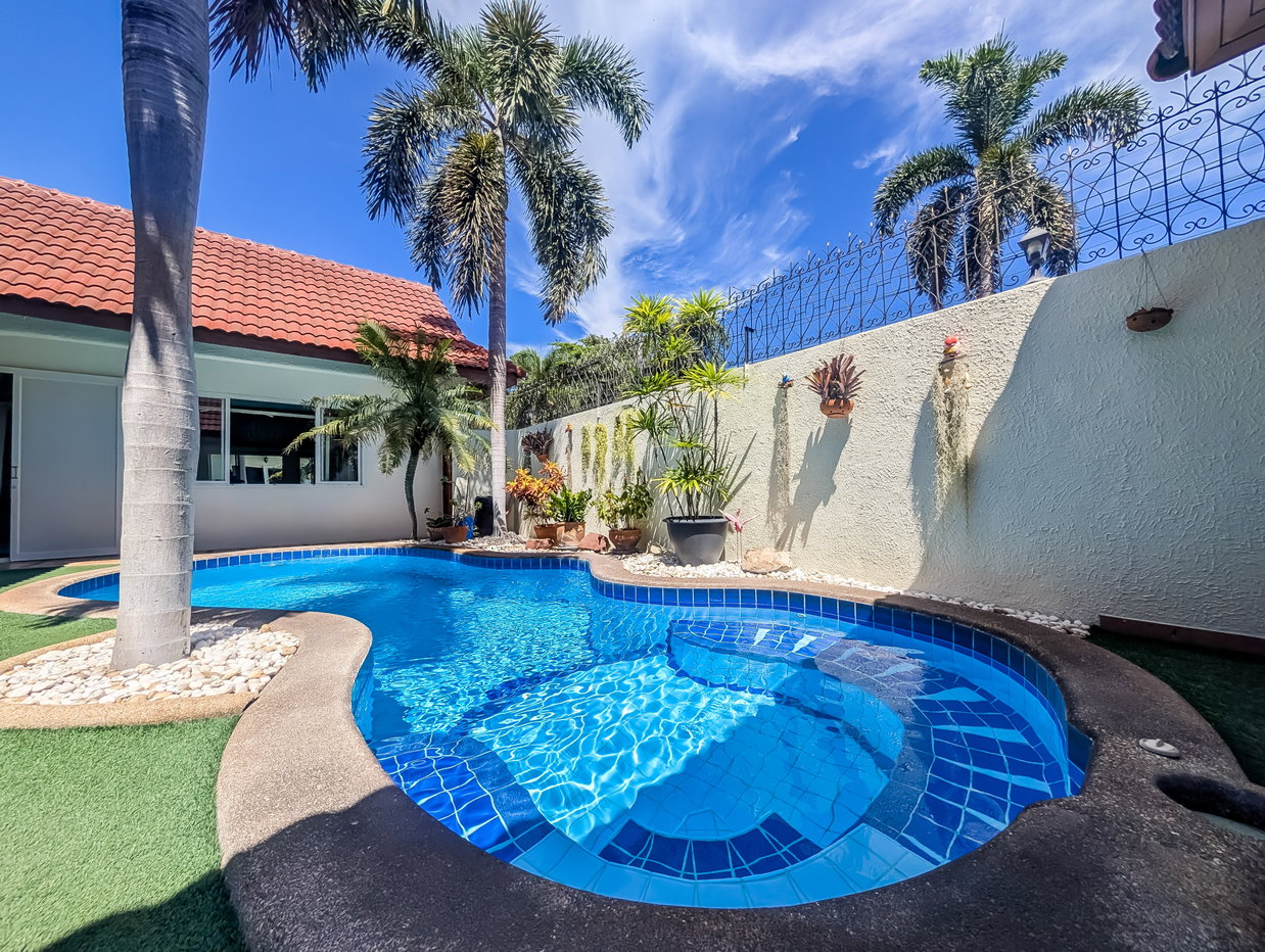 รูป Pool Villa for Sale in Toongklom Talman Fully Furnished - รูปที่ 16/18