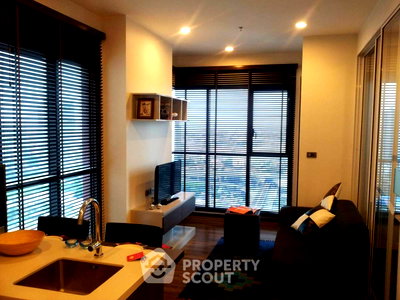 Condos for rent : High-Floor 1-BR 35 Sqm At Wyne By Sansiri, 400m to BTS Phra Khanong (ID 2942928)