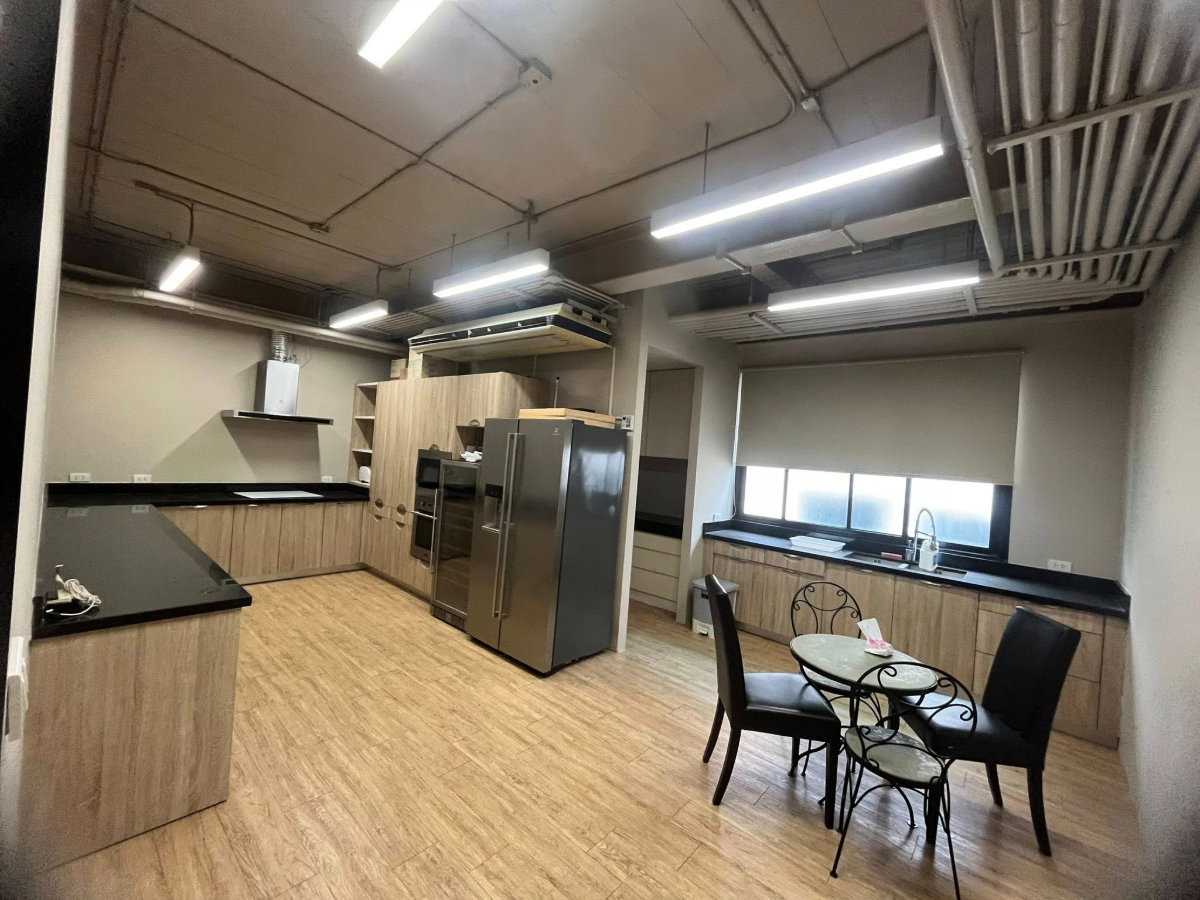 picture Code: 26KJ2677  for rent 5-story house, Thonglor 23 🔥🔥 Line ID: @kjcondo (with @)🔥🔥 - 4/17