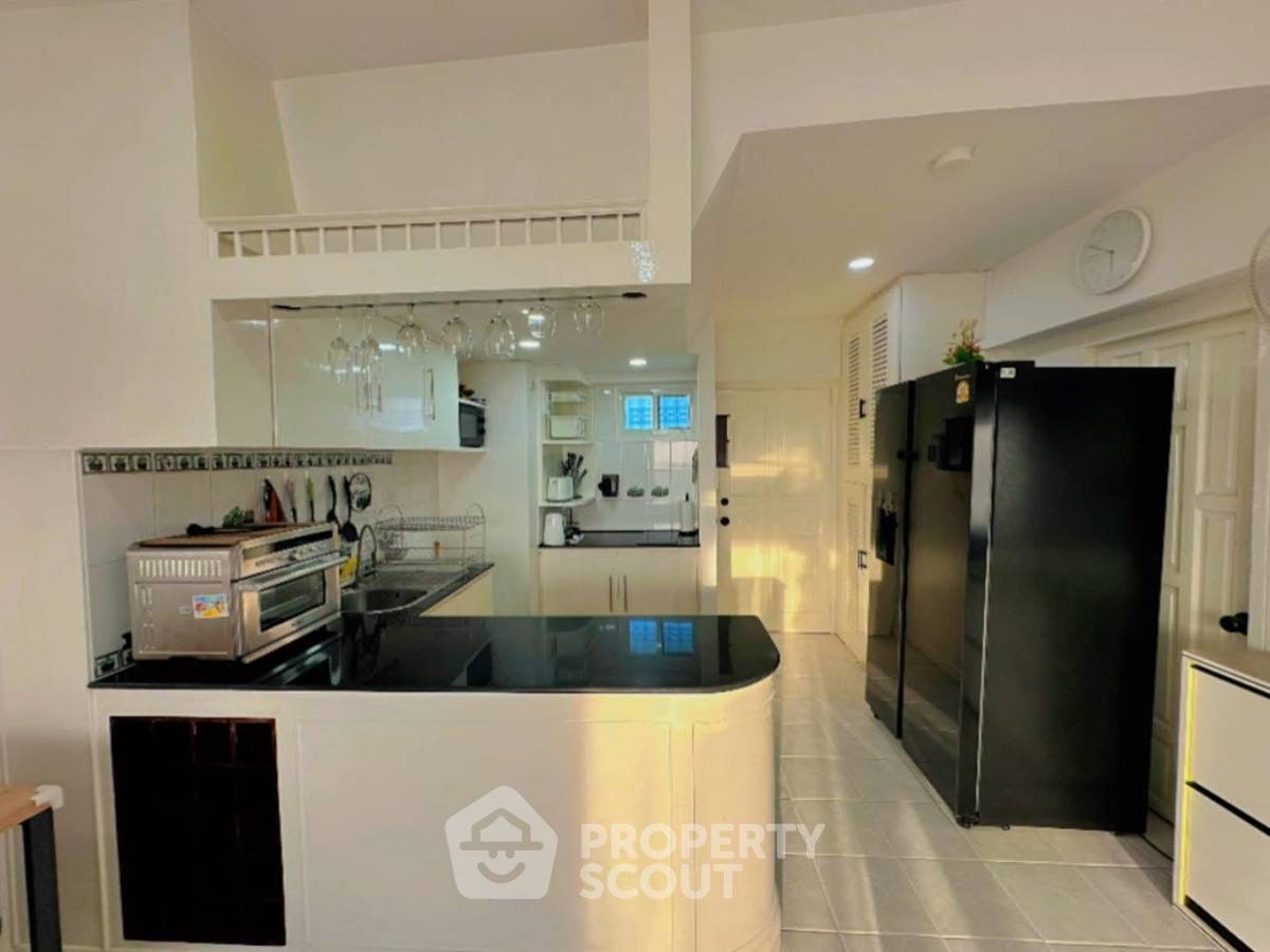 picture 1-BR Condo at Star Beach Condotel close to Phratamnak (ID 2946947) - 7/21