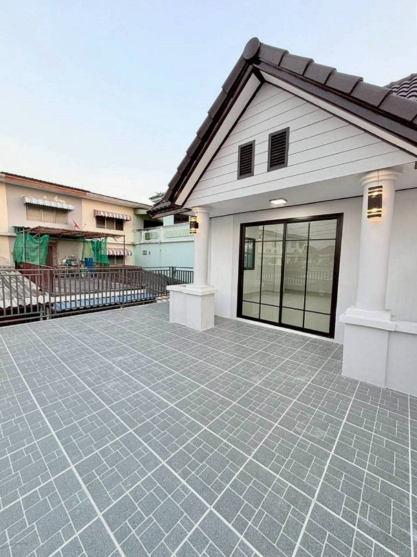 รูป บ้านสวย  หลังมุม  มีระเบียงหน้าบ้าน   #หมู่บ้านบัวทอง 4  ถนนบ้านกล้วย – ไทรน้อย  บางบัวทอง  รีโนเวทใหม่  ใกล้เซ็นทรัล เวสเกต - รูปที่ 19/22