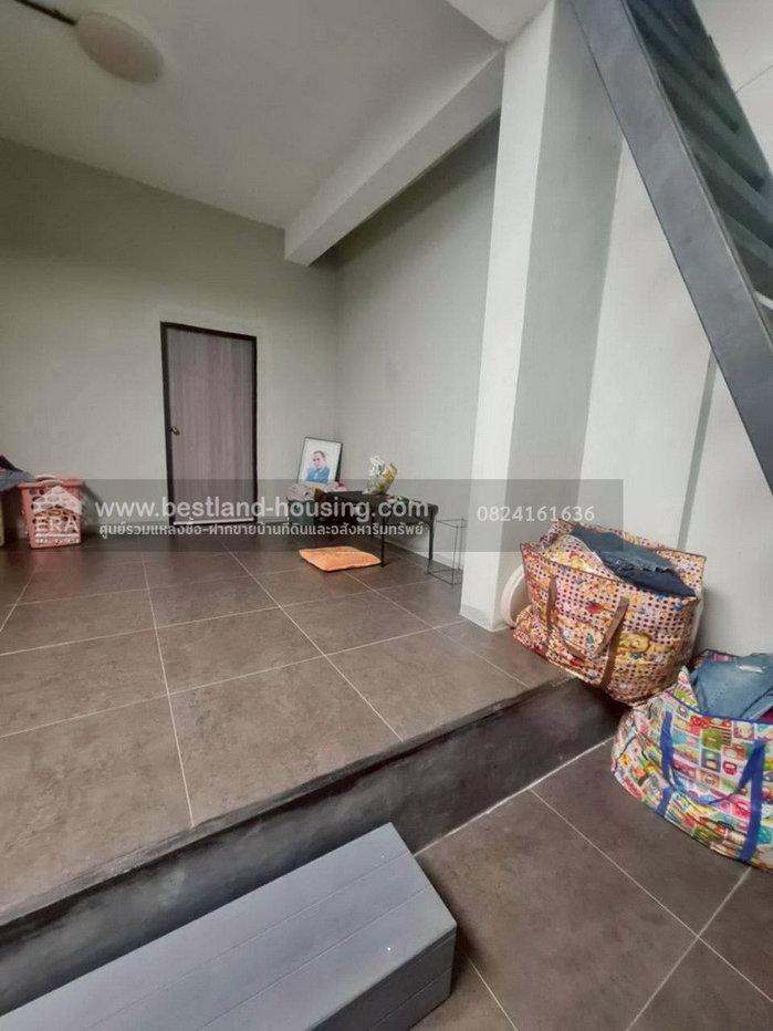 รูป ขายทาวน์เฮาส์ หมู่บ้านมโนรมย์ 4 ทำเลดี เดินทางสะดวก บ้านรีโนเวทใหม่ทั้งหลัง พร้อมเข้าอยู่อาศัย - รูปที่ 7/19