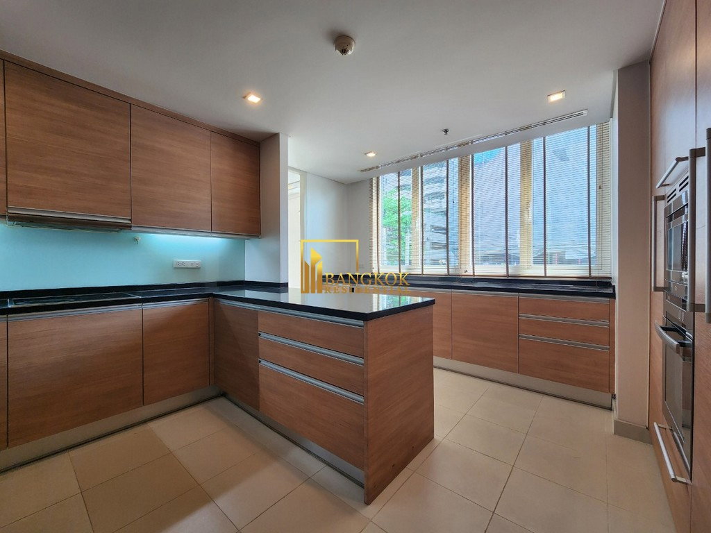 รูป Expansive 3 Bedroom Apartment in Popular Asoke Area - BR20960AP - รูปที่ 6/29