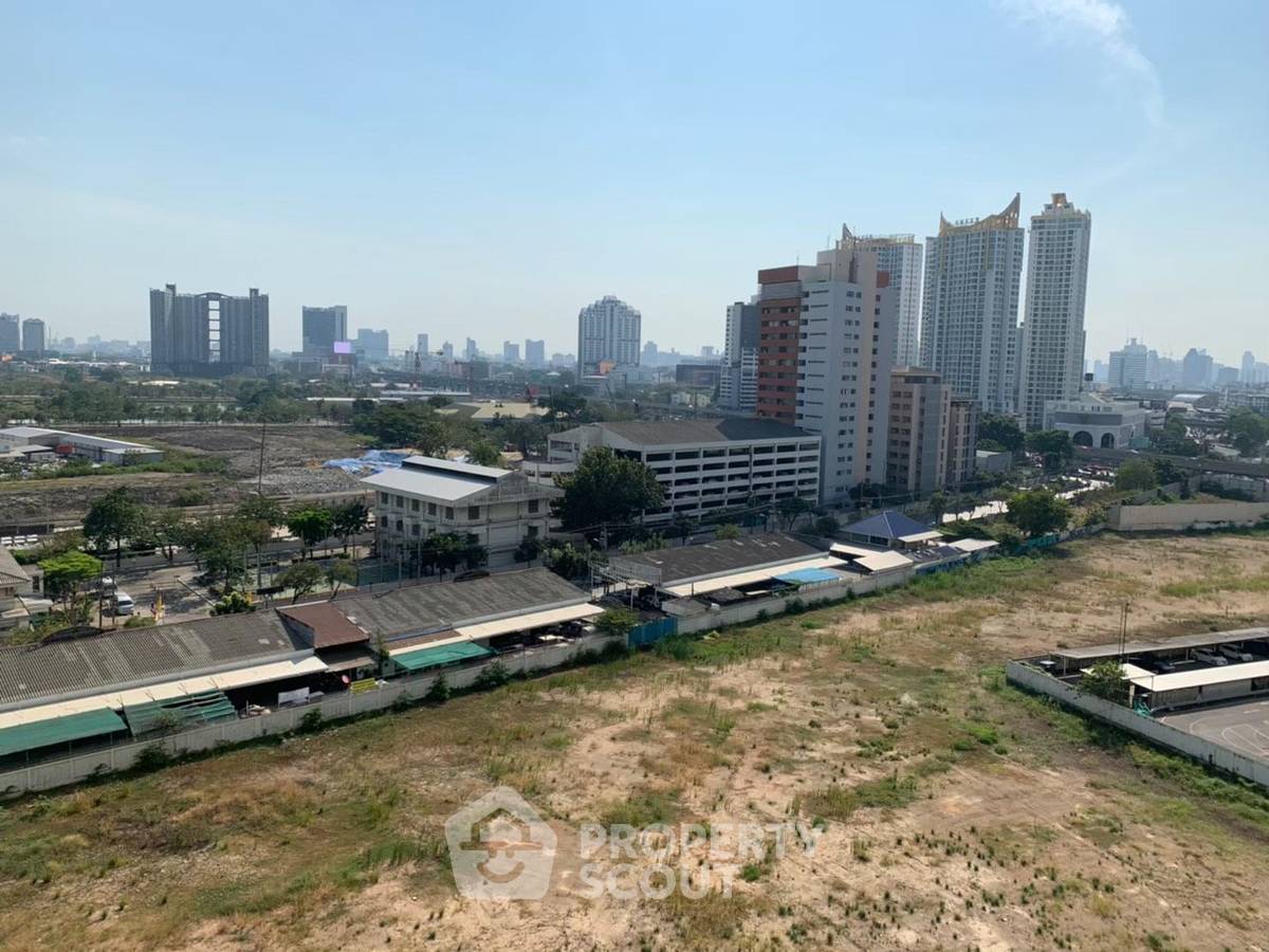 picture 1-BR Condo at Lumpini Place Rama 9–Ratchada near MRT Phra Ram 9 (ID 2943846) - 14/14