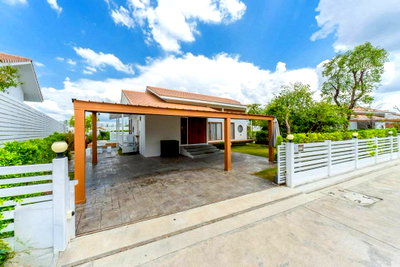 บ้านเดี่ยวให้เช่า : ให้เช่า  POOL VILLA 3 ห้องนอน 3 ห้องน้ำ พร้อมอยู่ โซนท่ารั้ว ใกล้เมืองเชียงใหม่ เดินทางสะดวก เฟอร์นิเจอร์ครบ (RA1177) T.0946511456