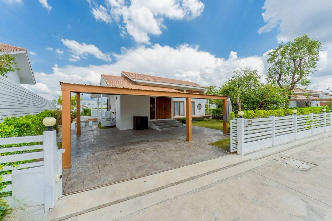 รูป ให้เช่า  POOL VILLA 3 ห้องนอน 3 ห้องน้ำ พร้อมอยู่ โซนท่ารั้ว ใกล้เมืองเชียงใหม่ เดินทางสะดวก เฟอร์นิเจอร์ครบ (RA1177) T.0946511456 - รูปที่ 1/14