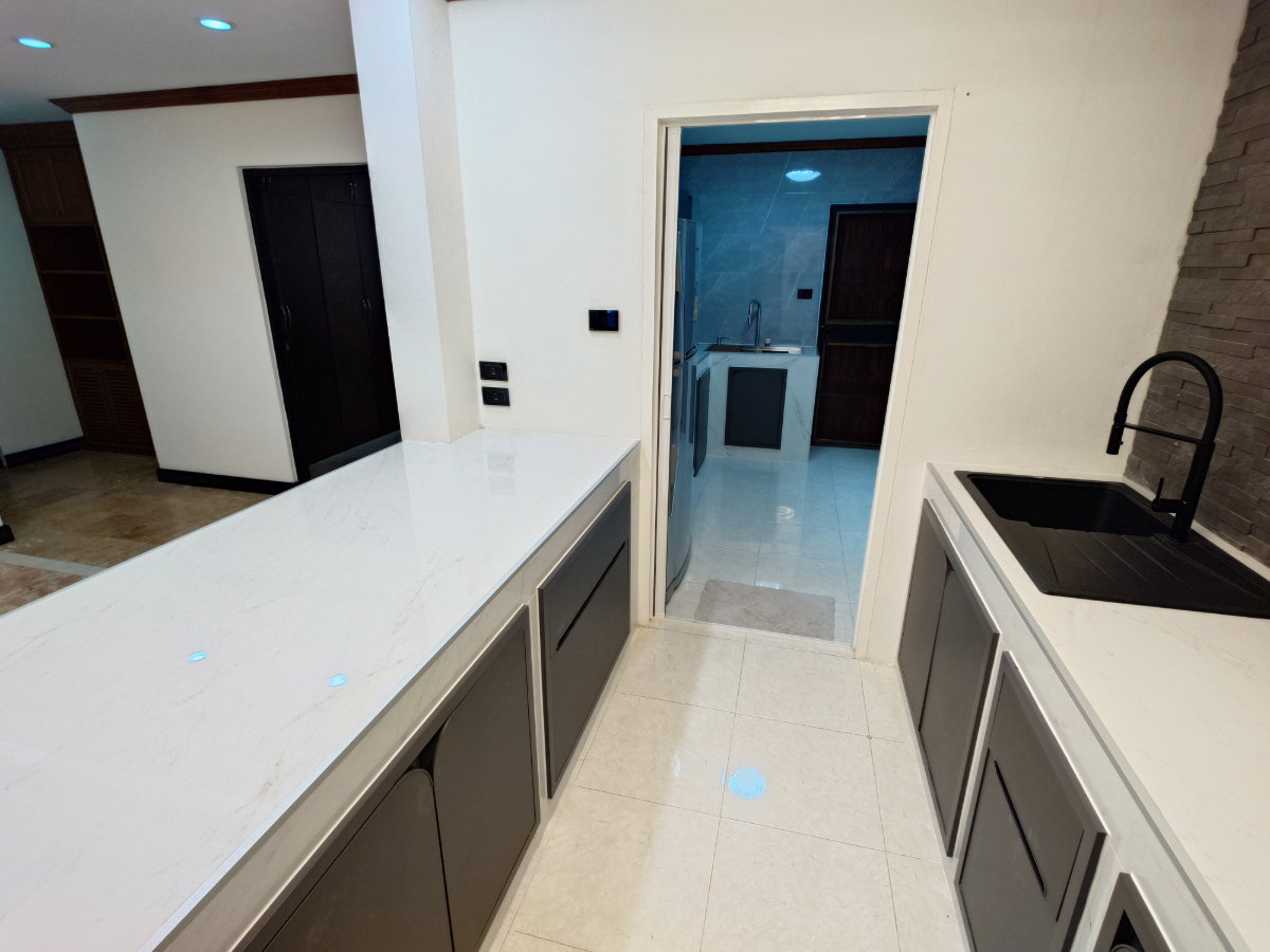 รูป 🔥🏡 บ้านเดี่ยวหลังใหญ่ ทำเลมหิดล ใกล้เมือง! 3 นอน 4 น้ำ มีห้องนอนชั้นล่าง + จอดรถ 3 คัน พร้อมอยู่สุดคุ้ม 💖✨ - รูปที่ 18/37