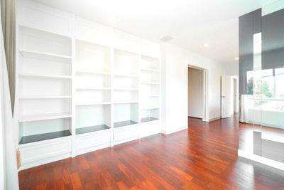 เช่าบ้านเดี่ยว ทับช้าง : For Rent at   Grand Bangkok Boulevard Rama 9 - Srinakarin (Bangkok Kreetha) Project