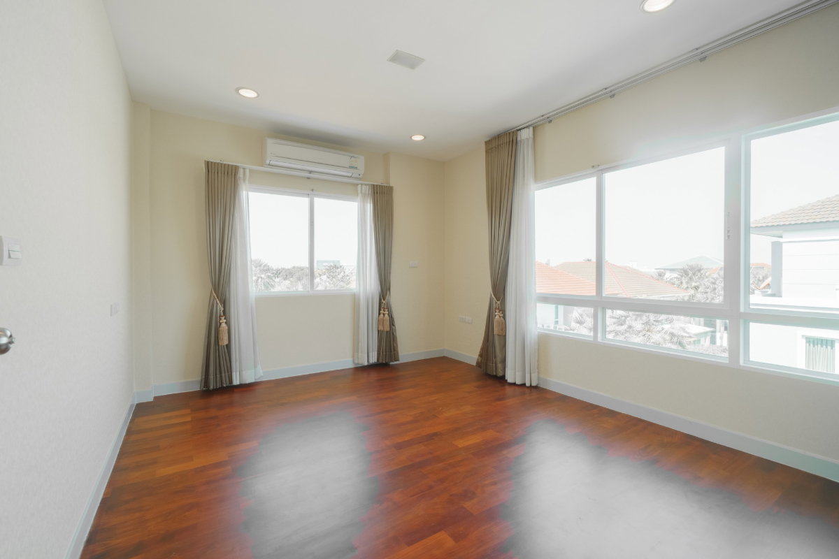 รูป For Rent at   Grand Bangkok Boulevard Rama 9 - Srinakarin (Bangkok Kreetha) Project - รูปที่ 16/20