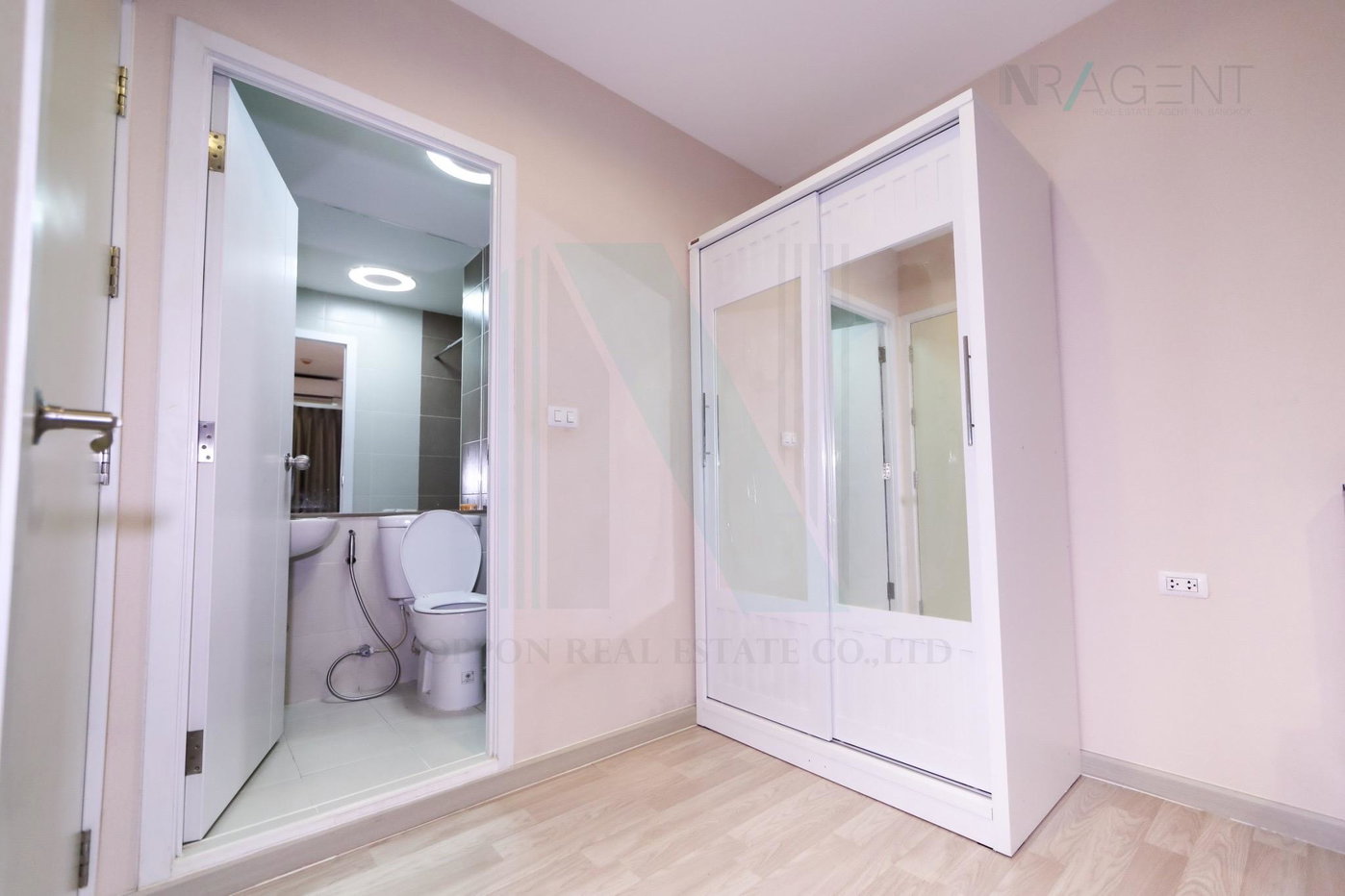 รูป 🔺 ขายคอนโด เดอะ ไพรเวซี่ ลาดพร้าว-เสนา อาคาร A ชั้น 5 1 ห้องนอน ขนาด 26.00 ตรม ใกล้ เทสโก้โลตัส วังหิน - รูปที่ 7/8