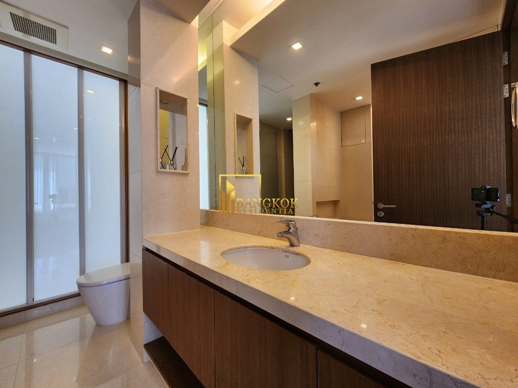 รูป Expansive 3 Bedroom Apartment in Popular Asoke Area - BR20960AP - รูปที่ 17/29