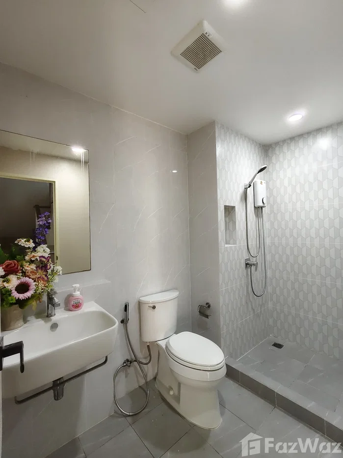 รูป ขายด่วน! ทาวน์โฮม 3 ชั้น หลังมุม (ติดนิติฯ) บ้านกลางเมือง 6052001 - รูปที่ 6/11