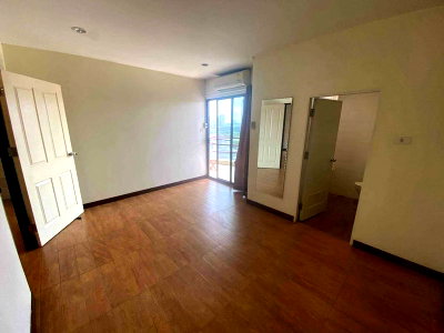 Condos for sale : A033769 The Living Tower Sukhumvit 64/1