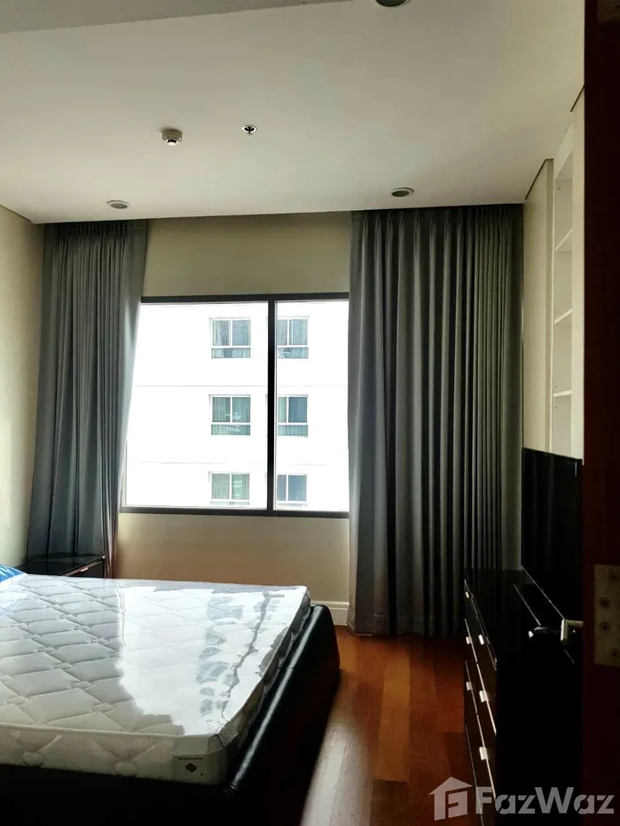 picture Secure Bliss in Bangkok's Vibrant Sukhumvit 24! 1132562 - 7/8