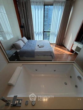 2-BR Condo at The Address Sukhumvit 28 near BTS Phrom Phong (ID 2760690)