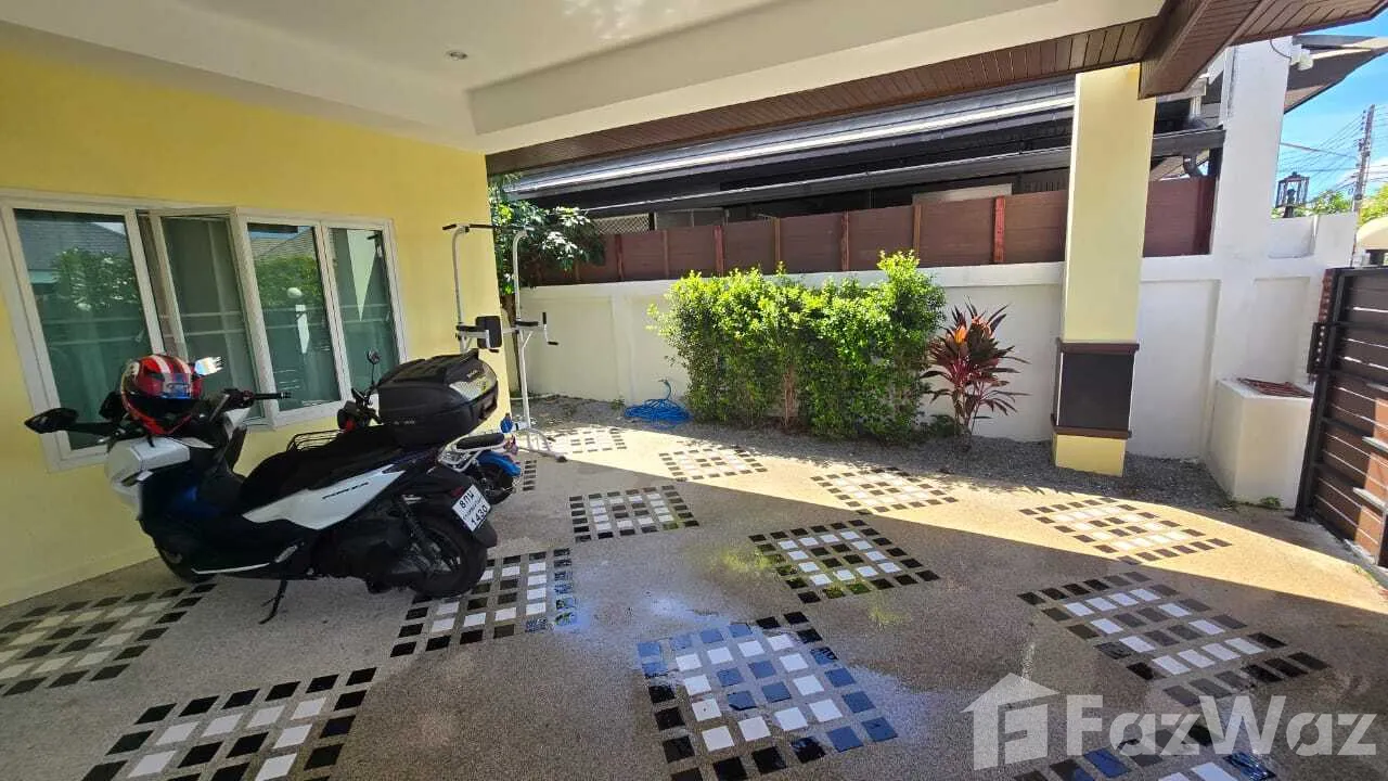picture Beautiful hosue with private financing 6384073 - 17/21